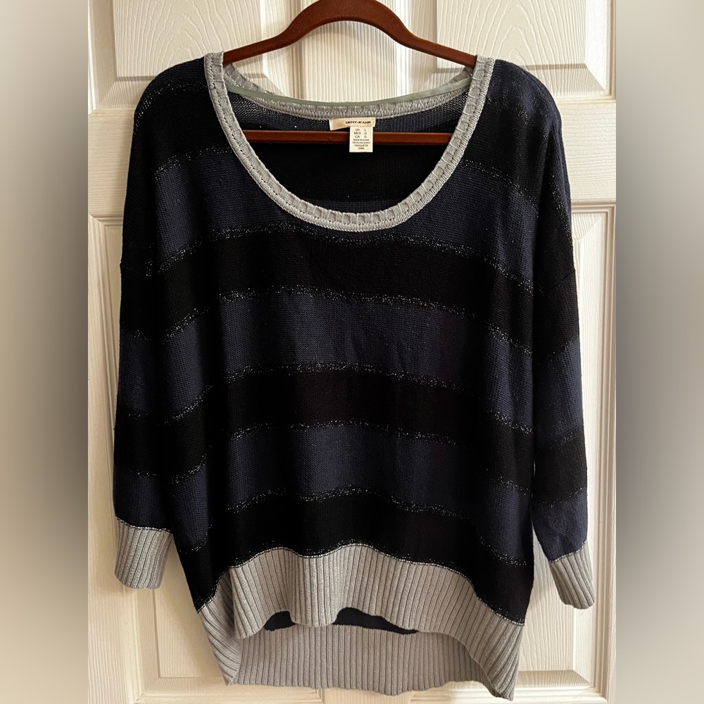 DKNY~NAVY WIDE STRIPE ~METALLIC BLOUSE~SIZE LG